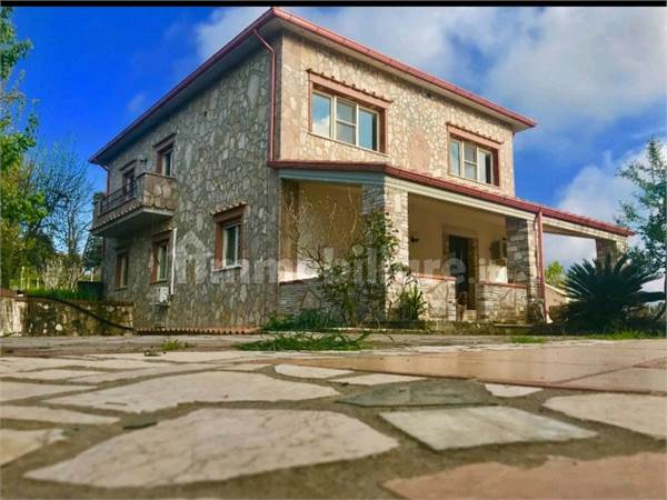Villa in vendita a Vico del Gargano
